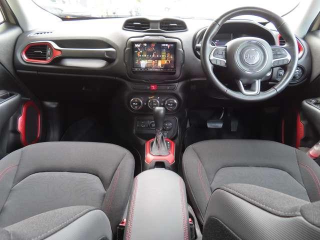 24404112_carP_l_15.jpg