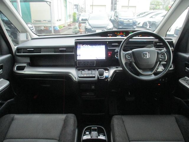 0540599A30260928W00103.jpg