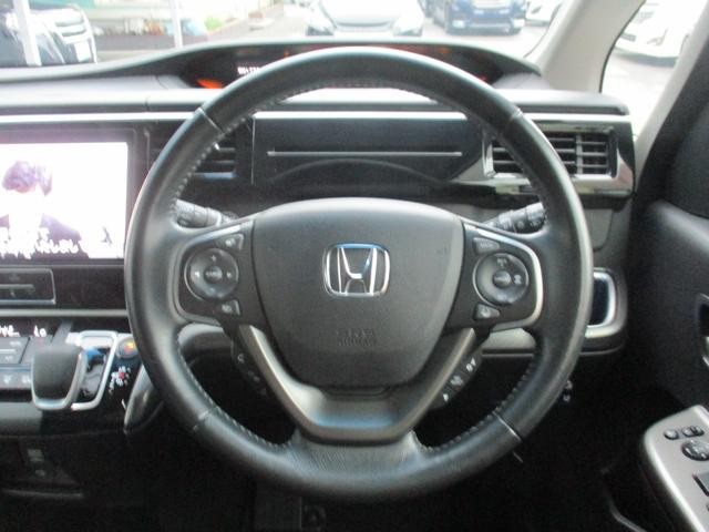 0540599A30260928W00118.jpg