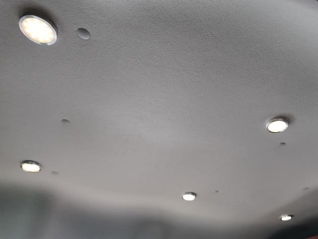 0200067A30260428W00115.jpg