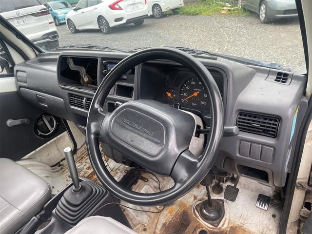 0508493A30260901W00215.jpg