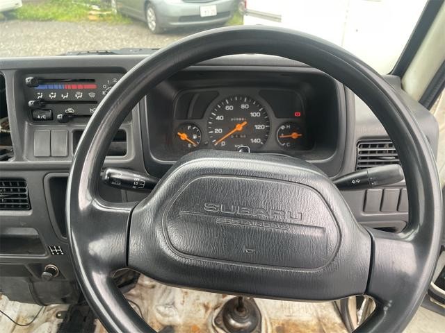 0508493A30260901W00218.jpg