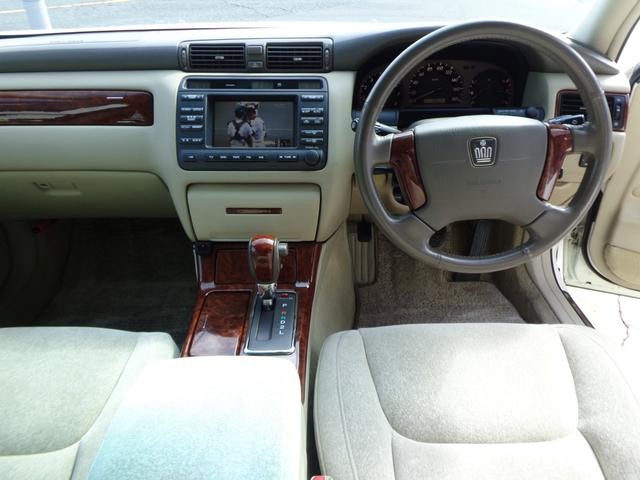 0204143A30260727W00105.jpg