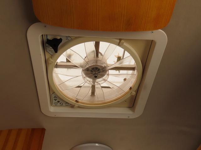 0204838A30260523W00116.jpg