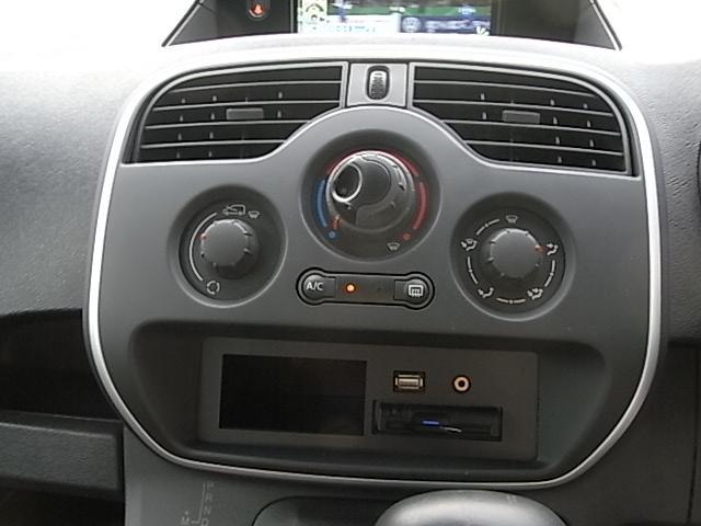 0540199A30260420W00115.jpg