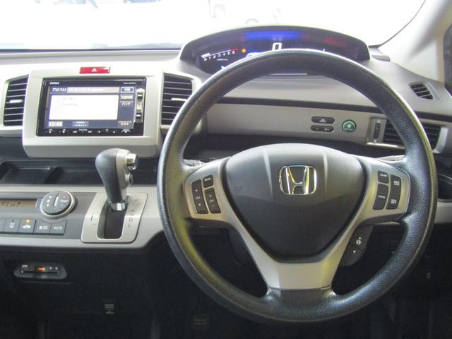 0530123A30260825W00411.jpg