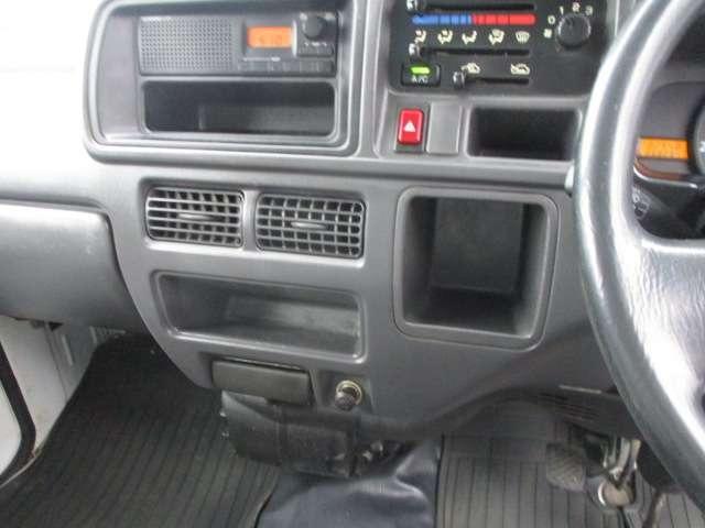 0840207A30260420W00211.jpg