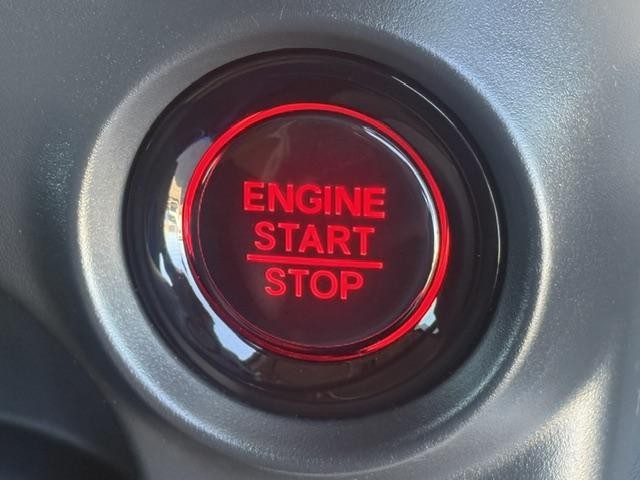 0901535A30261016W00213.jpg