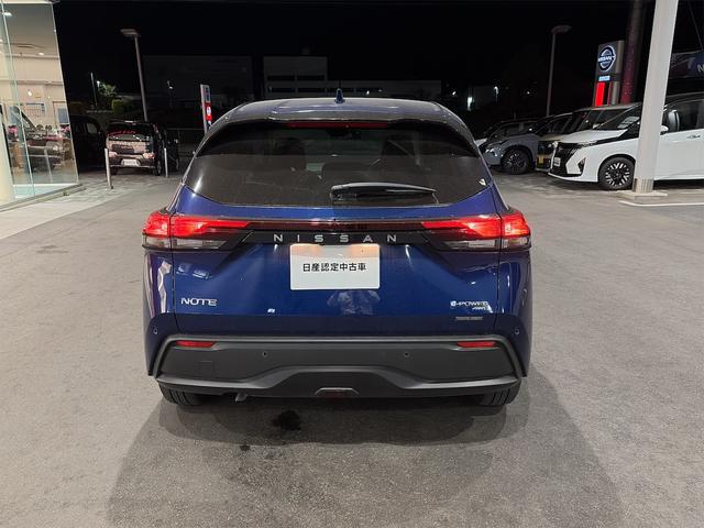 9031198A30260420W00202.jpg