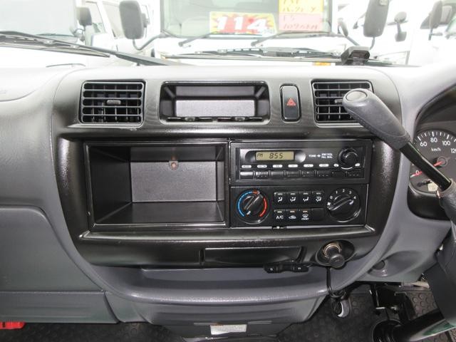 0540197A30260908W00113.jpg