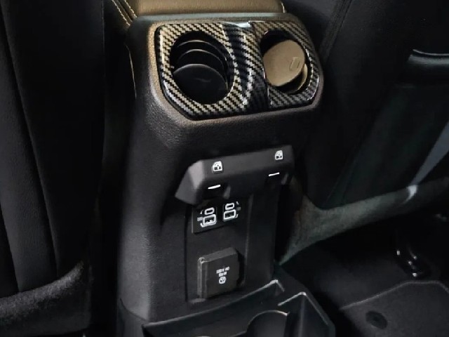 c56540584aab3d2e43aa70100940968e.jpeg
