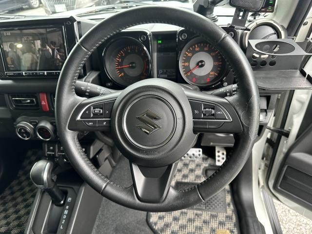 26497425_carP_l_5.jpg
