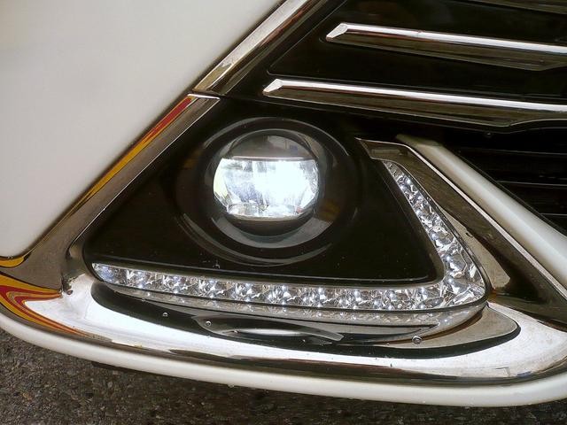 0540290A30260906W00209.jpg