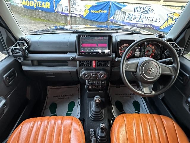 0541480A30260929W00302.jpg