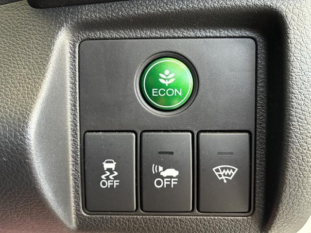 0402950A30260506W00208.jpg