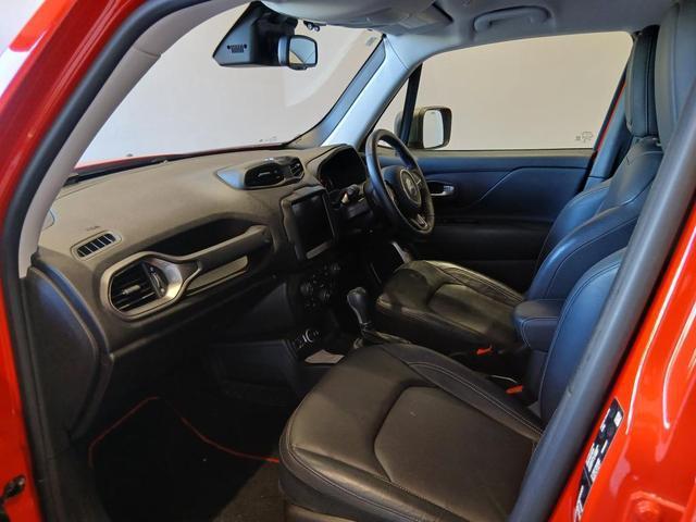 24381339_carP_l_19.jpg