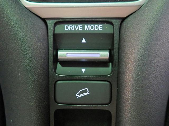 0201190A30260529W00309.jpg
