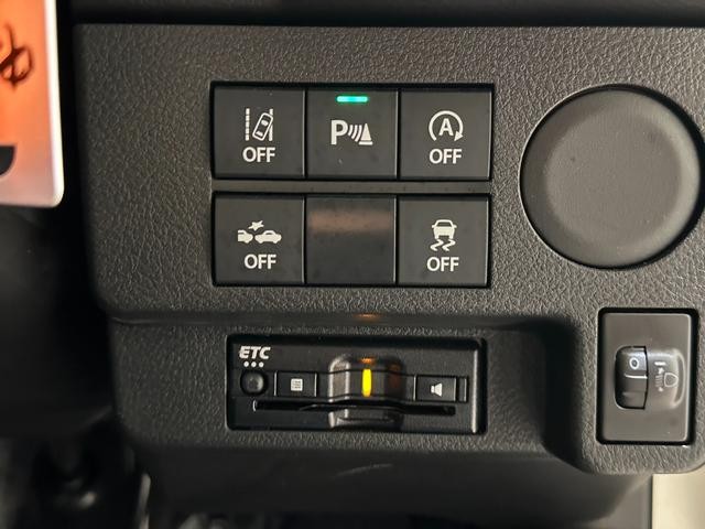 0509824A30260901W00502.jpg