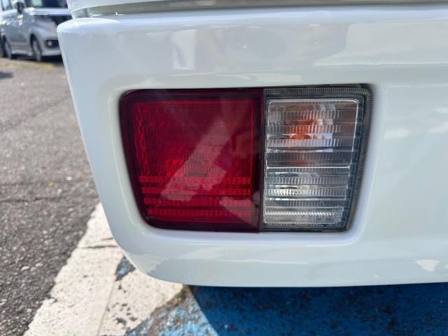 0404193A30251001W00113.jpg