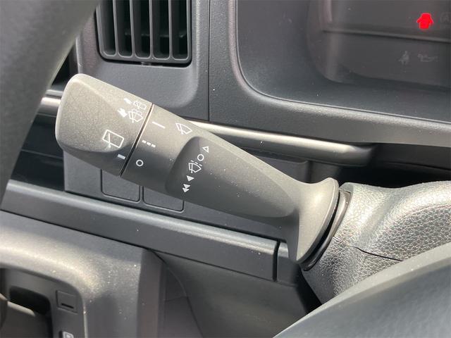 0403512A30260525W00913.jpg