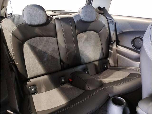 24775421_carP_l_10.jpg