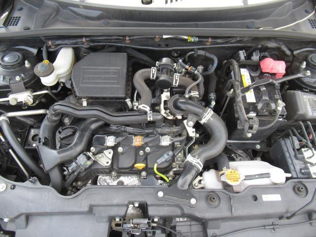 0400278A30260517W00116.jpg