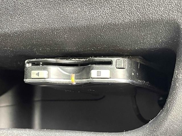 0201924A30260405W00104.jpg