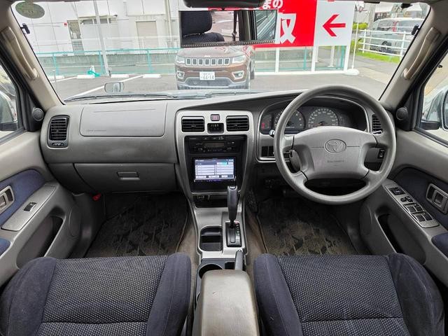0209521A30261011W00104.jpg