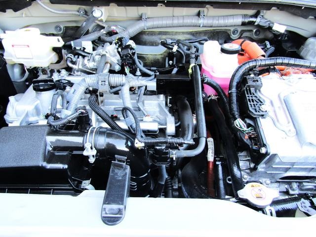 0403558A30260427W00218.jpg