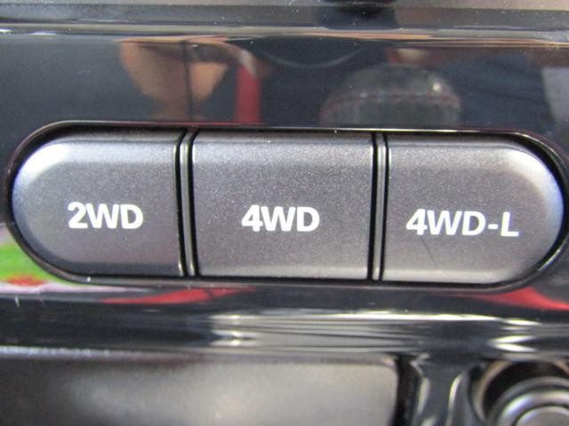 0403558A30260519W00317.jpg