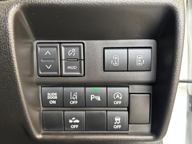 0123972A30260508W00203.jpg