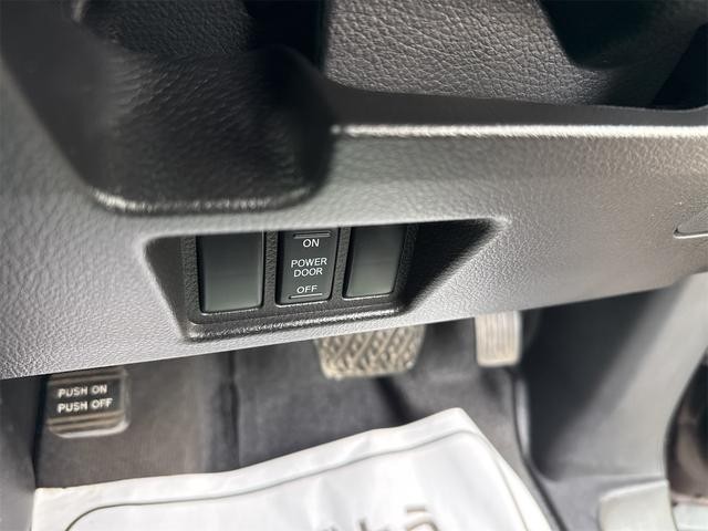 0501637A30260922W00218.jpg