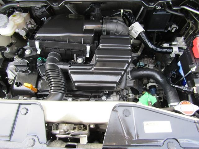 0403558A30260427W01517.jpg