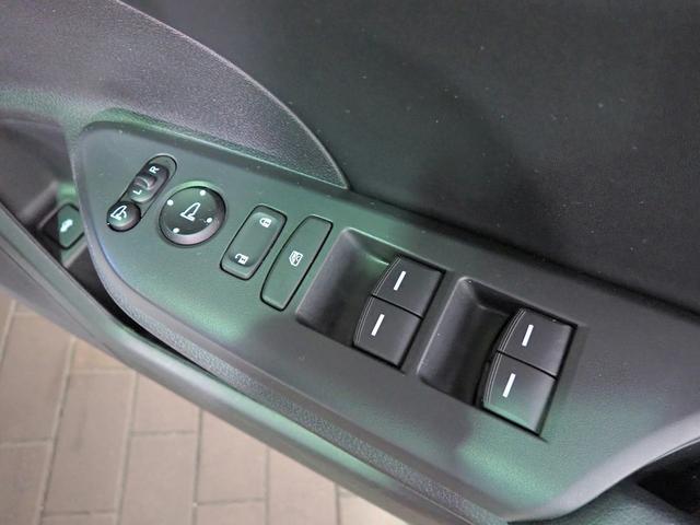 0201190A30260501W00313.jpg