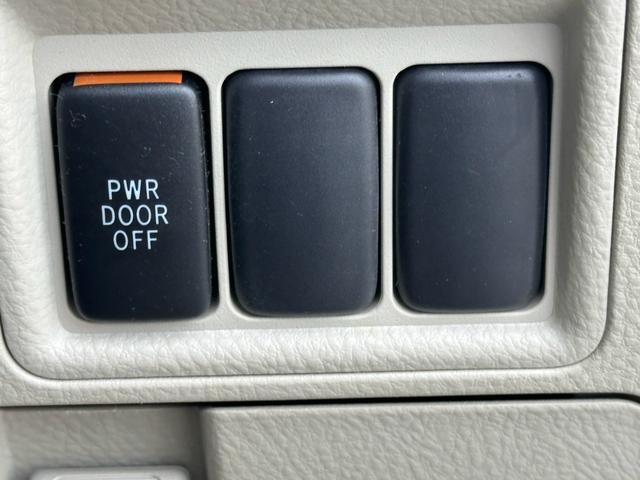 0500068A30261003W00319.jpg