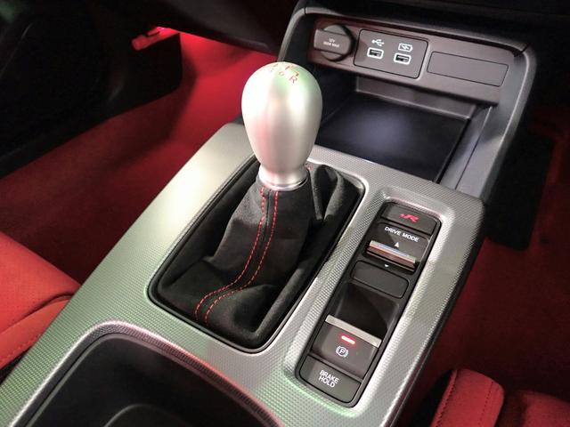 0201190A30260501W00415.jpg