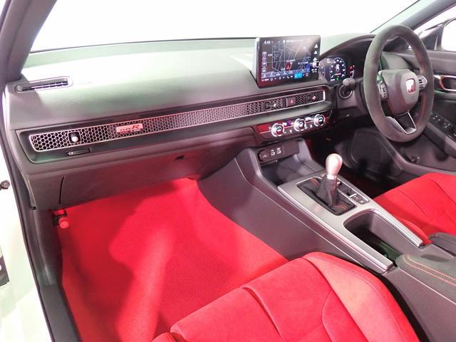 0201190A30260501W00418.jpg