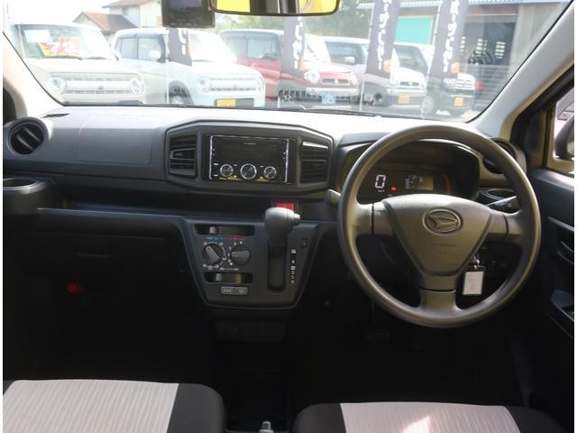 0504206A30261027W00206.jpg