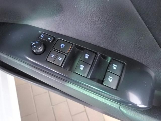 0203825A30260501W00411.jpg