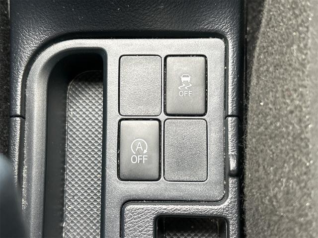 0403499A30261027W01107.jpg