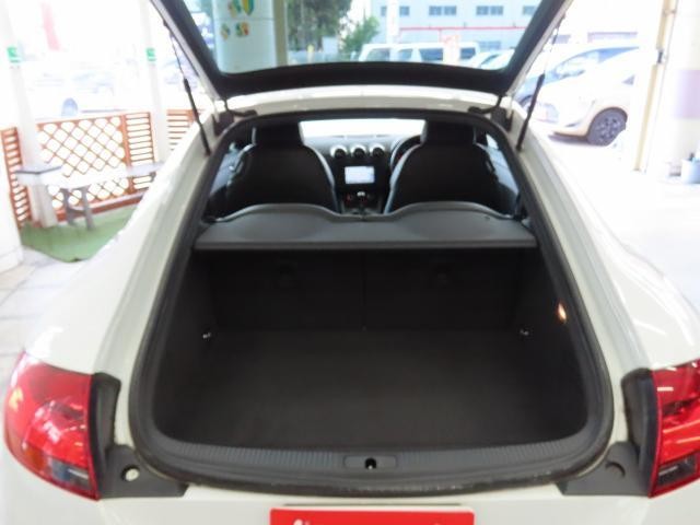26252270_carP_l_9.jpg