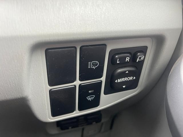 0540896A30260908W00118.jpg