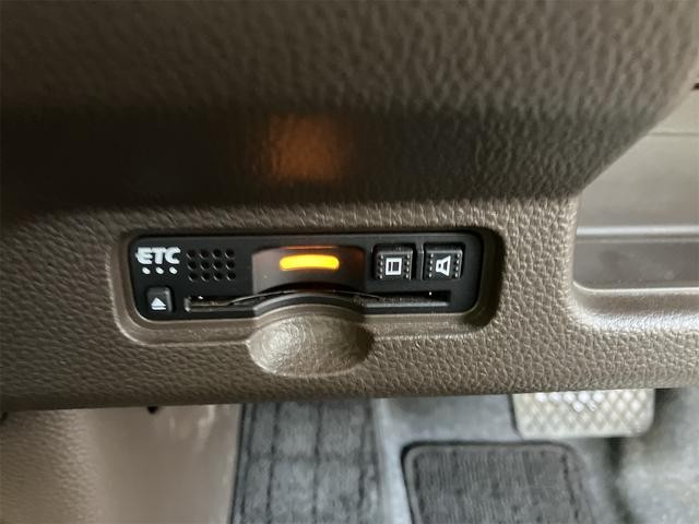 0702900A30261027W02705.jpg