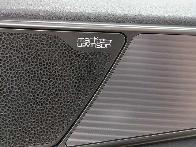 24802548_carP_l_17.jpg