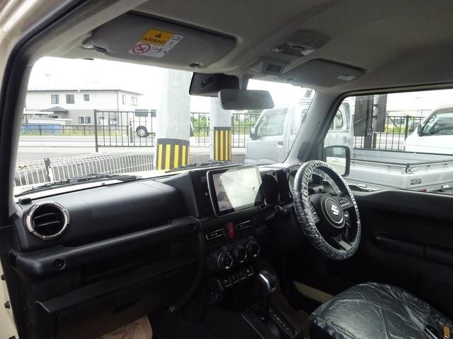 0900654A30260818W00109.jpg