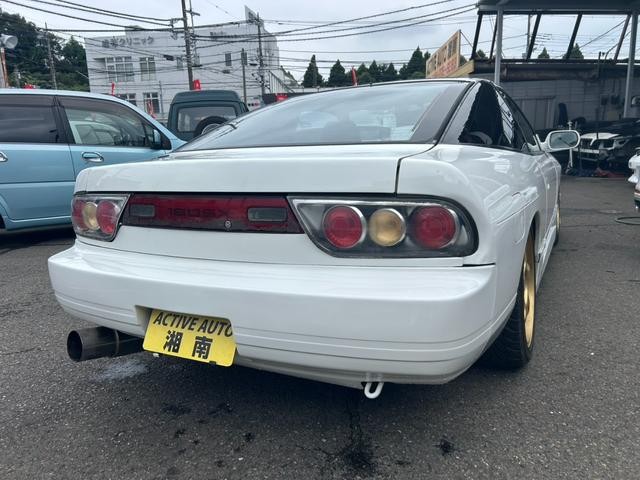 0510414A30260901W00109.jpg