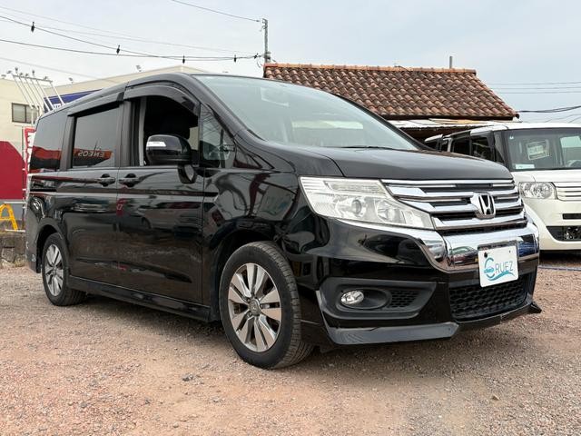 0404110A30260521W00113.jpg