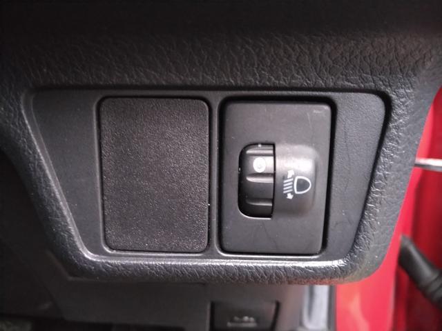 0940076A30260405W00112.jpg