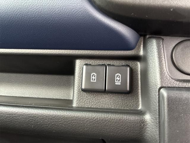0903448A30260730W00107.jpg