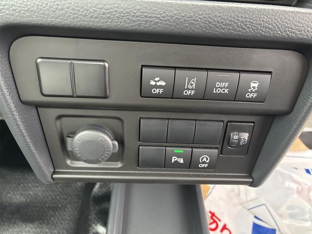 0903448A30260916W00105.jpg
